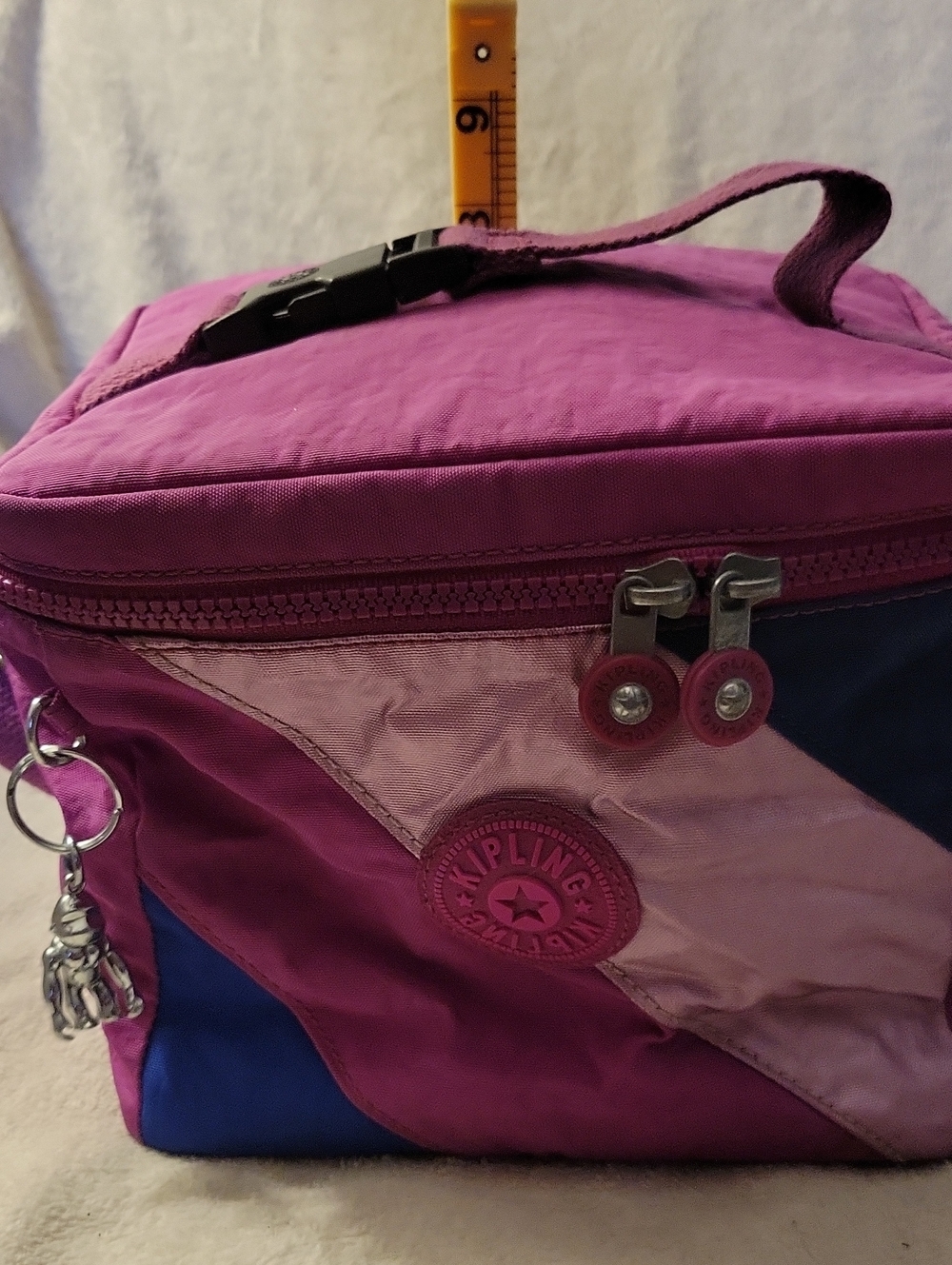 Kipling Lunchbox In Geometric Colors - Picture 8 of 13